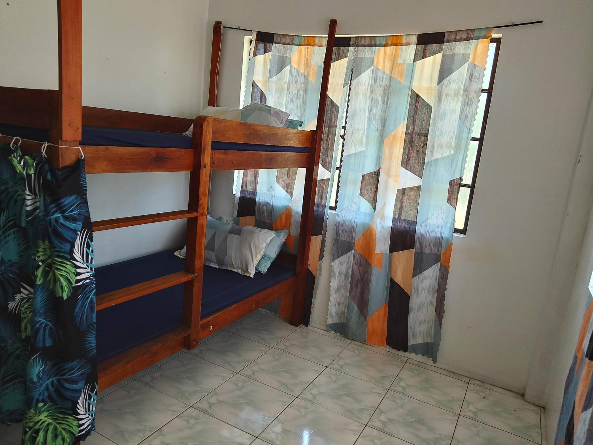 Estrelle Orange House - Backpackers Hub Apartment Puerto Princesa Exterior photo
